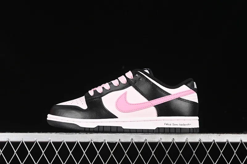 All categories Nk SB Dunk series Nk SB Dunk Low low-top sneakers Nk Dunk Black Pink Steam Puppet Kirino Sakura SB low-top casual sneakers CW1590-100